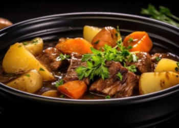 Carne de panela com batata